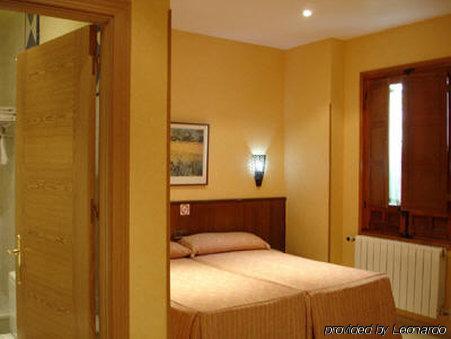 Hostal Sol Toledo Luaran gambar