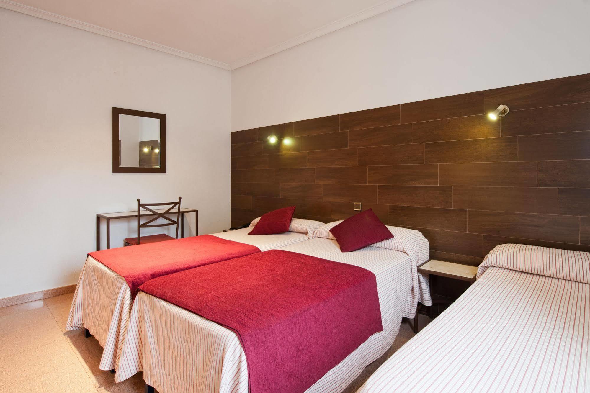 Hostal Sol Toledo Luaran gambar