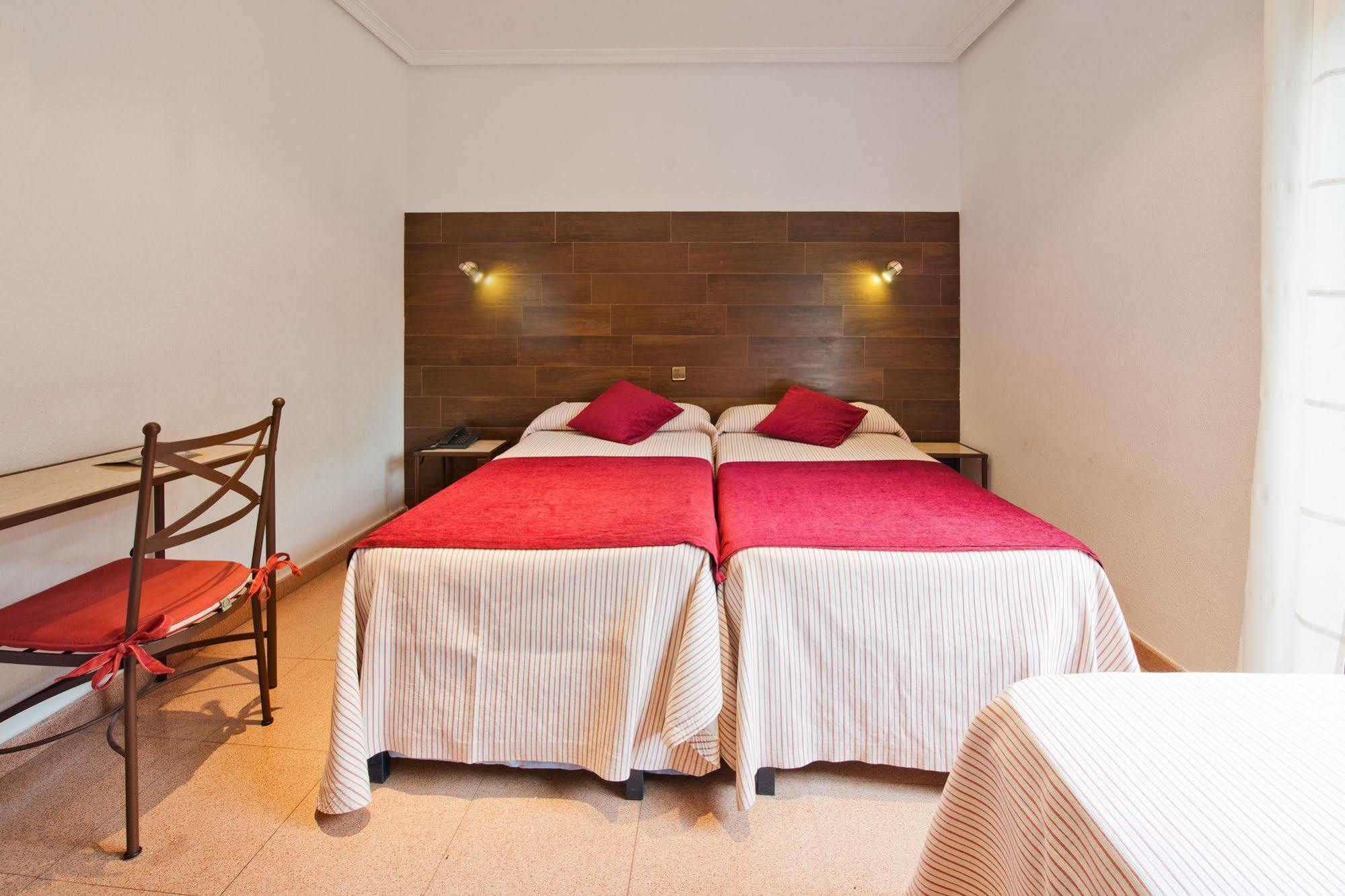 Hostal Sol Toledo Luaran gambar